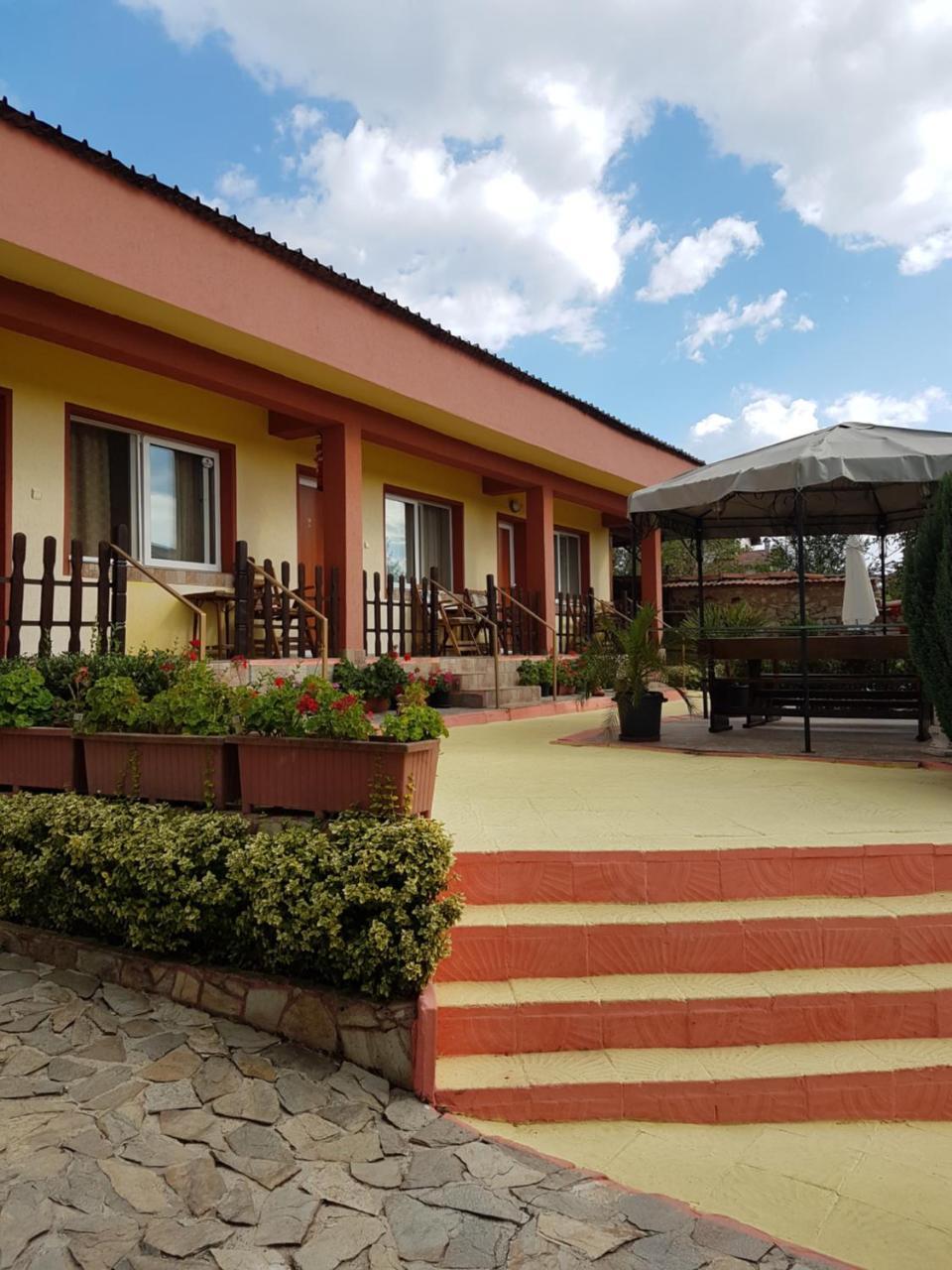 Света Анна Strelcha Exterior photo